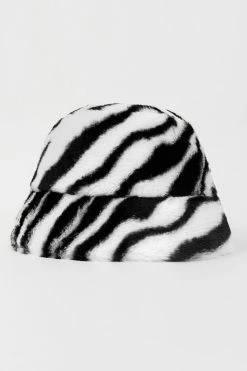 CUPSHE Beach Accessories Dynamic Star Zebra Striped Fluffy Bucket Hat