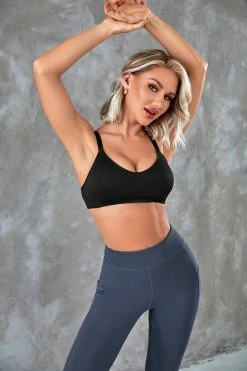 CUPSHE Blythe U-neck Backless Sports Bra Clothing