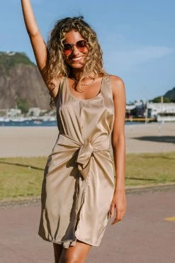 CUPSHE Kalani Scoop Fitted Waisted Dress