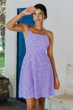 CUPSHE Kaylan Fitted Waisted Ditsy Tie A-Shape Dress