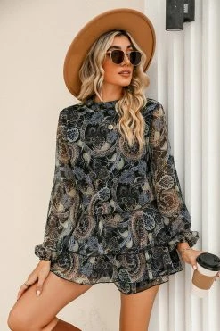 CUPSHE Avrey Paisley Tiered Ruffled Romper Clothing