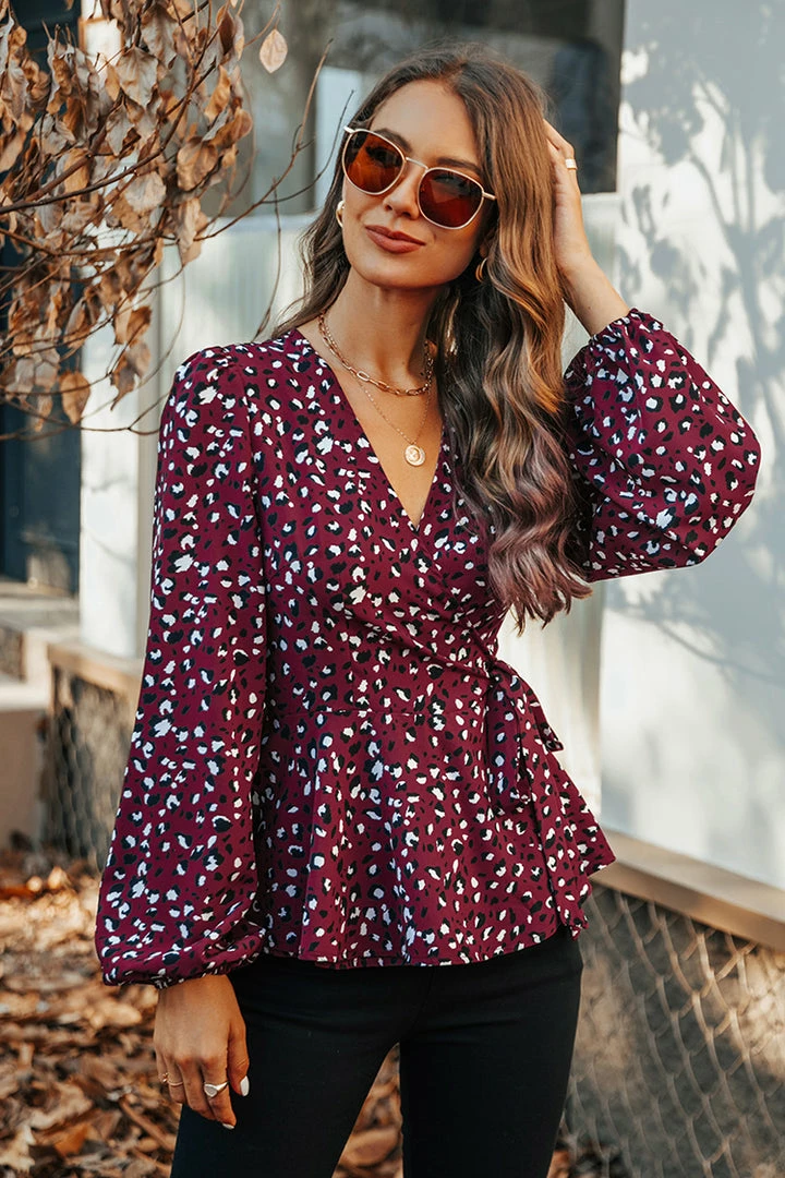 Brand new ๐ CUPSHE Gracie Leopard Print V-Neck Peplum Top โจ 3 CUPSHE Gracie Leopard Print V-Neck Peplum Top