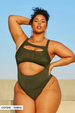 CUPSHE Love Los Angeles Ribbed Cutout Plus Size One Piece Swimsuit
