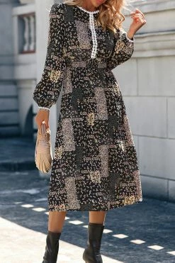 CUPSHE Vina Ditsy Floral Chiffon Dress Clothing