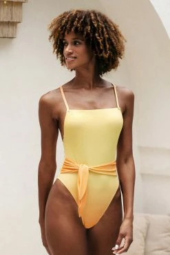 CUPSHE One Pieces Lennox Ombre Tie Front One Piece Swimsuit