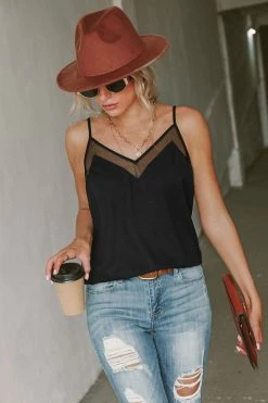 CUPSHE Jane Mesh Insert V-Neck Cami