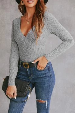 CUPSHE Glamorous Ribbed Twist-Front Top Clothing