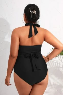 CUPSHE One Pieces Seaside Holiday Twist Front Plus Size One Piece Swimsuit