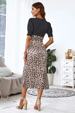 CUPSHE Sabrina Bubble Sleeve V-neck Satin Weave Dress