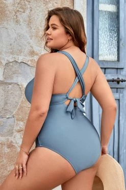 CUPSHE Wild Romance Shirred Halter Plus Size One Piece Swimsuit