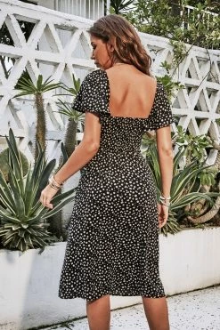 CUPSHE Thalia Diamond Collar Short Sleeve Maxi Dress