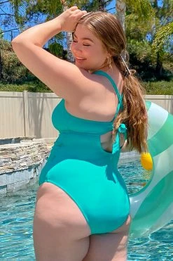 CUPSHE Arizona Road Trip Bunny Tie Shirred Plus Size One Piece Swimsuit