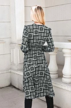 CUPSHE Mardelle Paisley Print Trumpet Sleeve Dress Clothing