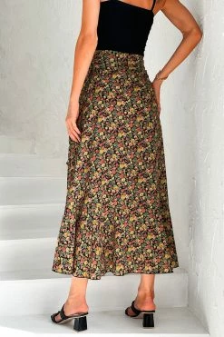 CUPSHE Tasia Lace Up Fitted Floral Skirt Clothing