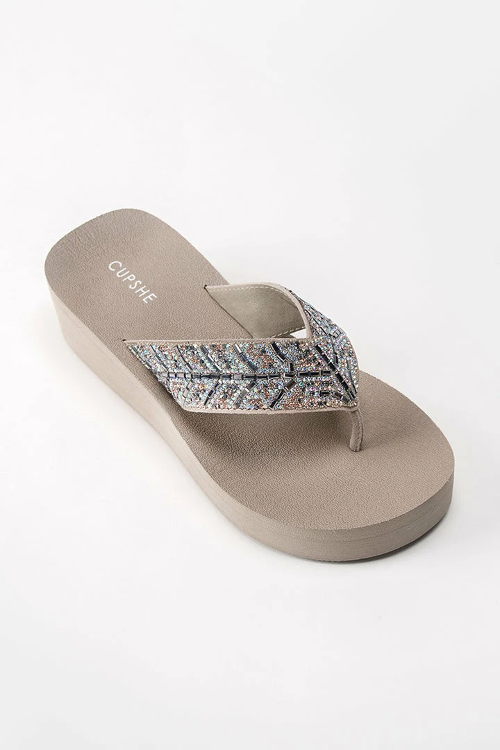 Best Pirce ⭐ CUPSHE Beach Accessories Runyon Wide Straps 🩴 Sandals ❤️ 3 CUPSHE Beach Accessories Runyon Wide Straps Sandals
