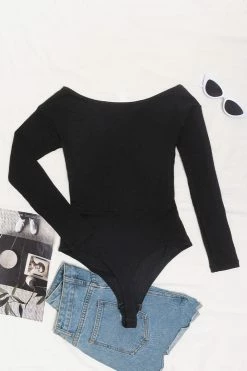 CUPSHE Mikayla Black Rib V-neck Bodysuit