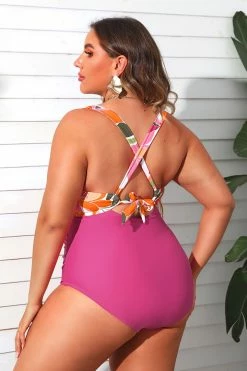CUPSHE Garden Party Twist Front Tie Back One Piece Swimsuit One Pieces