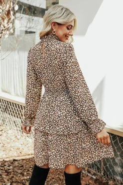 CUPSHE Paulina Ditsy Floral Smocked Mini Dress