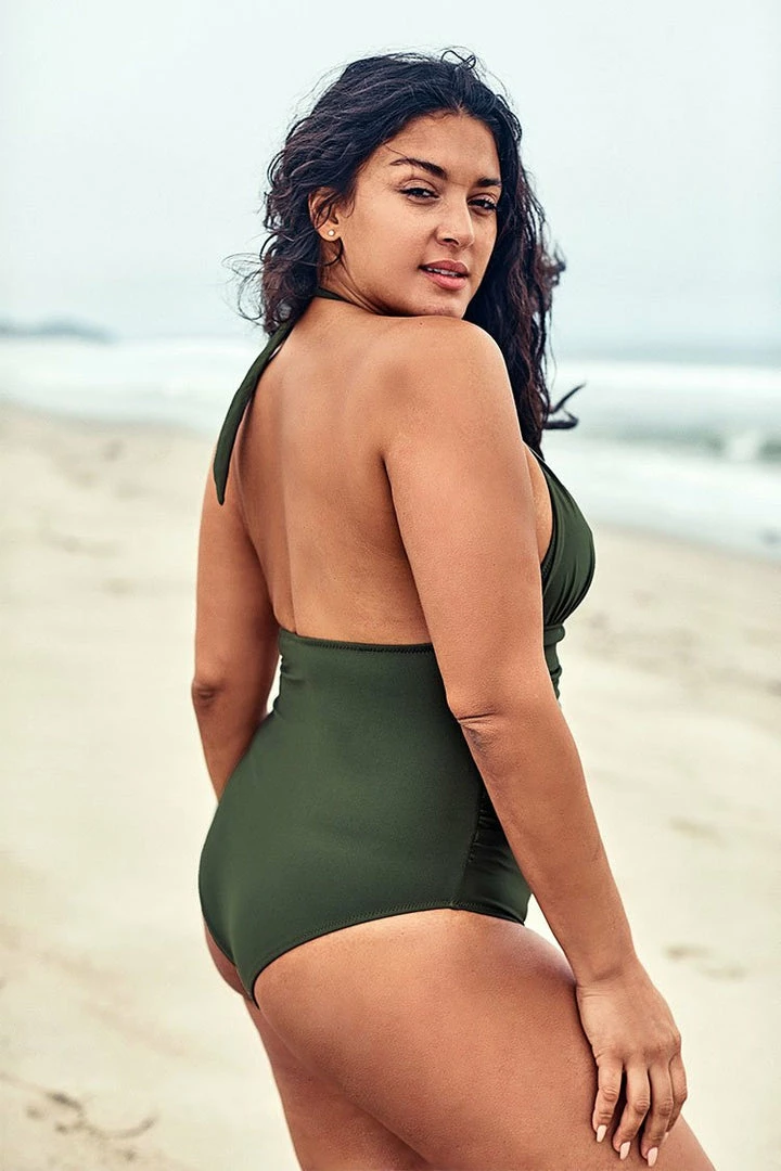 Brand new π₯° CUPSHE Olive Halter Plus Size One Piece π©± Swimsuit π 4 CUPSHE Olive Halter Plus Size One Piece Swimsuit