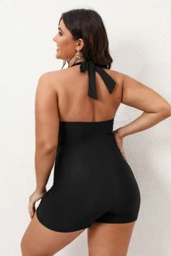 CUPSHE Tempest Twist-Front Ruched Plus Size One Piece Swimsuit One Pieces
