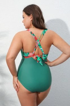 CUPSHE Rich Jungle Twist Front Cutout Plus Size One Piece Swimsuit