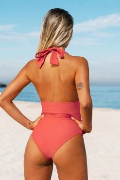 CUPSHE Whitney Ruched Halter Tummy Control One Piece Swimsuit