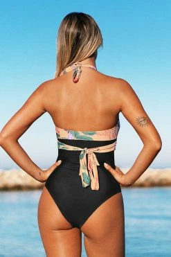 CUPSHE One Pieces Melissa Floral Halter Back Tie One Piece Swimsuit