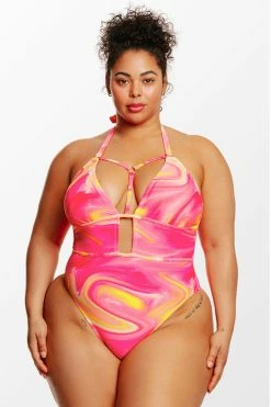 CUPSHE Swirlfriend Strappy Halter Plus Size One Piece Swimsuit One Pieces