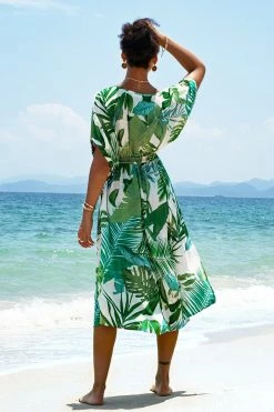 CUPSHE Clothing Whitley Tropical V Neck Dress