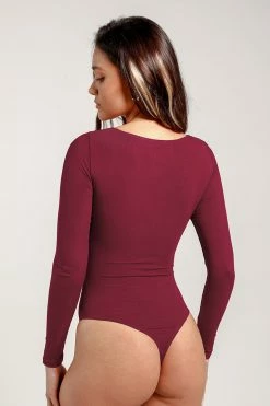 CUPSHE Catalina Red Sweetheart Neck Bodysuit Clothing