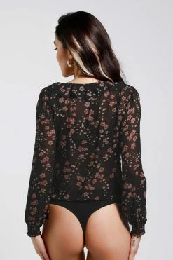 CUPSHE Clothing Jakayla Ditsy V-neck Bodysuit