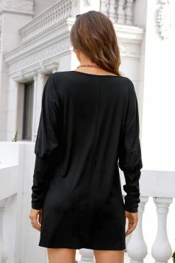 CUPSHE Special You Scalloped Lace V-Neck Dress Clothing