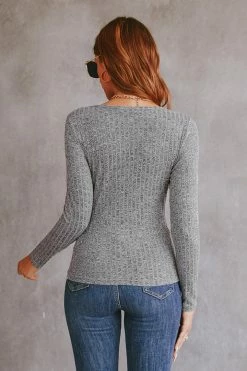 CUPSHE Glamorous Ribbed Twist-Front Top Clothing