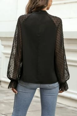 CUPSHE Phyllis Clip Dot Trumpet Sleeve Top