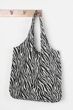 CUPSHE Anneliese Cotton Zebra Shoulder Bag Beach Accessories