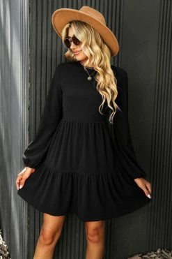 CUPSHE Valda Ribbed Tiered Hem Dress