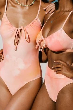 CUPSHE One Pieces Holiday Sunrise Ruched Tied One Piece Swimsuit