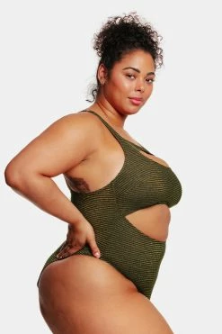 CUPSHE Love Los Angeles Ribbed Cutout Plus Size One Piece Swimsuit