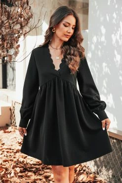 CUPSHE Galina Scalloped V-Neck Mini Dress Clothing