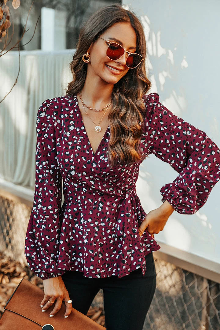 Brand new ๐ CUPSHE Gracie Leopard Print V-Neck Peplum Top โจ 5 CUPSHE Gracie Leopard Print V-Neck Peplum Top