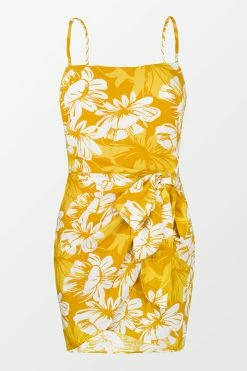 CUPSHE Brooklynn Fitted Waisted Tie Adjustable Straps Wrap Dress