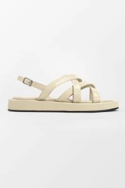 CUPSHE Vineyards Crisscross Strap Ankle Buckle Sandals Beach Accessories
