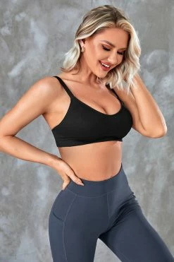CUPSHE Blythe U-neck Backless Sports Bra Clothing