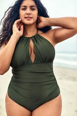 Brand new π₯° CUPSHE Olive Halter Plus Size One Piece π©± Swimsuit π 7 CUPSHE Olive Halter Plus Size One Piece Swimsuit