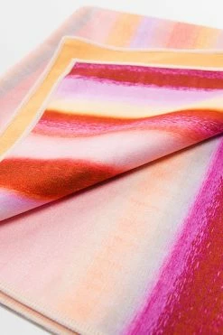 CUPSHE Beach Accessories Sunrise Striped Beach Blanket