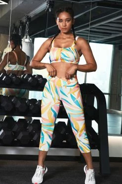 CUPSHE Amantea Abstract Print Zip Front Sports Bra