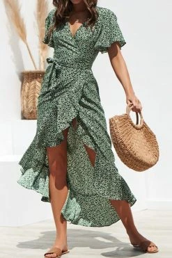 CUPSHE Flared Sleeve V-neck Ditsy Dress