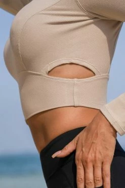 CUPSHE Metropolis Side Cutout Crop Sweatshirt Clothing