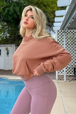 CUPSHE Barbados Drop Shoulder Crop Long Sleeve Hoodie Clothing