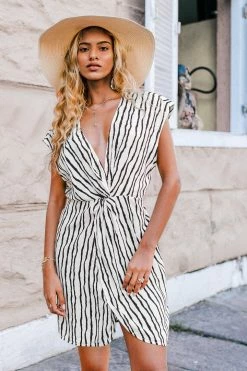 CUPSHE Eva Wave Striped V-neck Sleeveless Dress Dresses Best Sellers